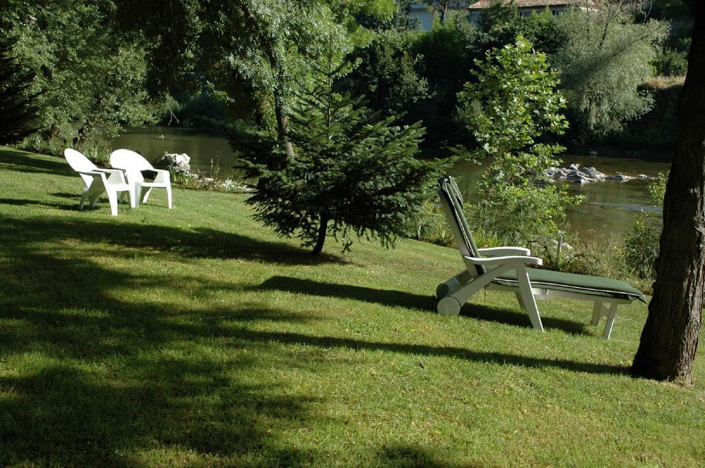 Logis Hotel Restaurant Les Norias Cazilhac  エクステリア 写真