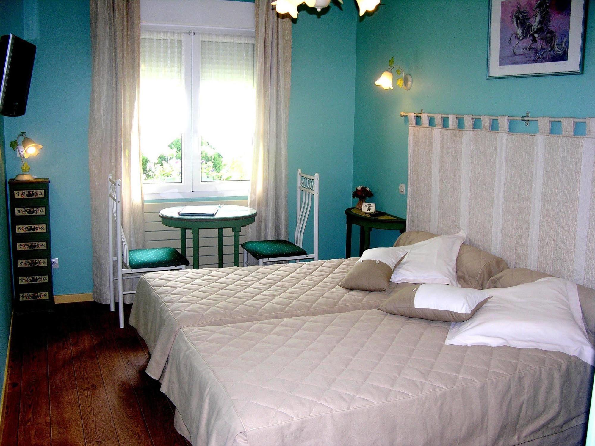 Logis Hotel Restaurant Les Norias Cazilhac  エクステリア 写真